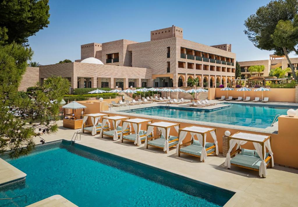 GRAN MARBELLA RESORT & BEACH CLUB