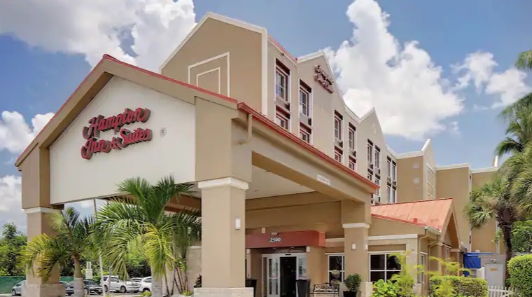 HAMPTON INN & SUITES FT. LAUDERDALE AIRPORT/SOUTH CRUISE PORT