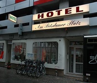 ALPER AM POTSDAMER PLATZ