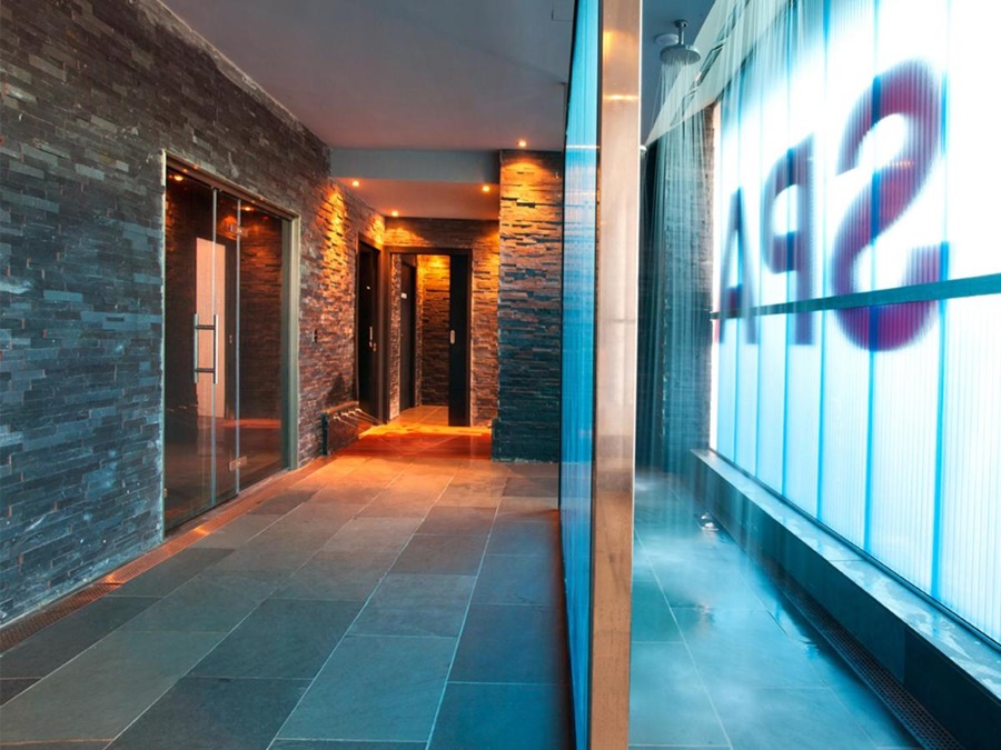 APPARTHOTEL AND SPA CERDANYA