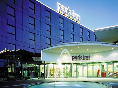 PARK INN BY RADISSON ZURICH AIRPORT (RO)