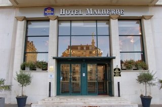 HOLIDAY INN CAEN