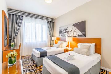 GOLDEN SANDS 10