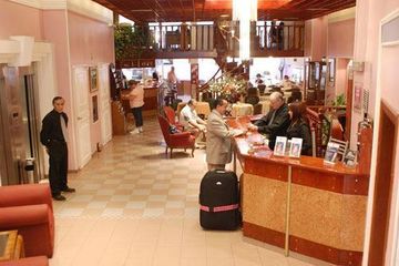 hotel-img