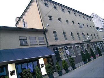 Barabas Hotel Luzern (ex Jail Loewengraben)
