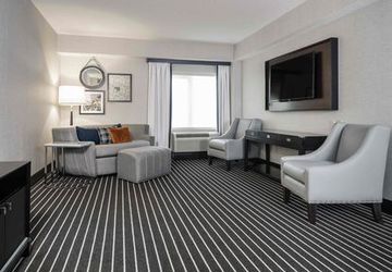COURTYARD BY MARRIOTT BOSTON B