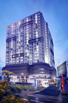 ASTON PLUIT HOTEL & RESIDENCE