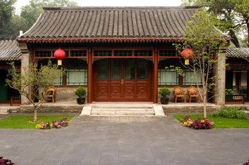 COURTYARD 7
