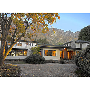 REMARKABLES LODGE