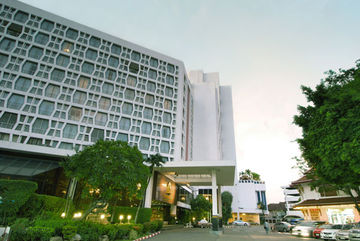 MONTIEN HOTEL BANGKOK