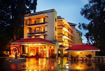 HOLIDAY INN GEM PARK OOTY