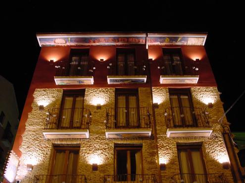 POSADA DE LA LUNA - Hotel cerca del Aeropuerto de Huesca - Pirineos