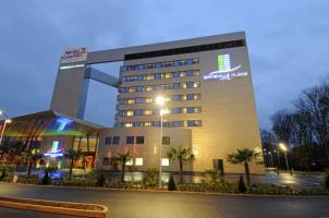 AMNEVILLE PLAZA