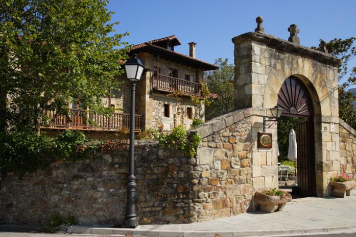 POSADA TORRE DE LA QUINTANA - Hotel cerca del Valle de Liendo Golf Club