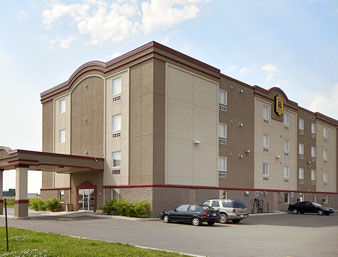 SUPER 8 VAUDREUIL