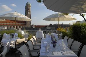 BAYERISCHER HOF