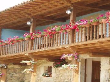 CASA DE ALDEA LAS HELGUERAS