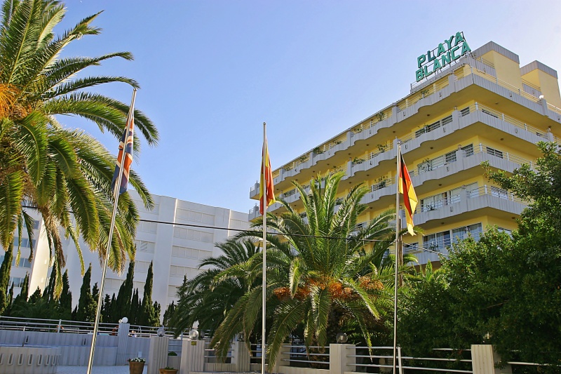 HOTEL PLAYA BLANCA