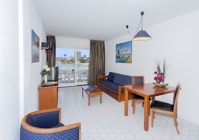 APARTAMENTOS ROC PORTONOVA