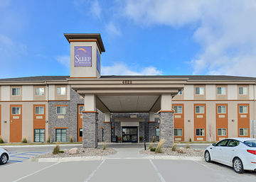 SLEEP INN  AND  SUITES MEDICAL CENTER