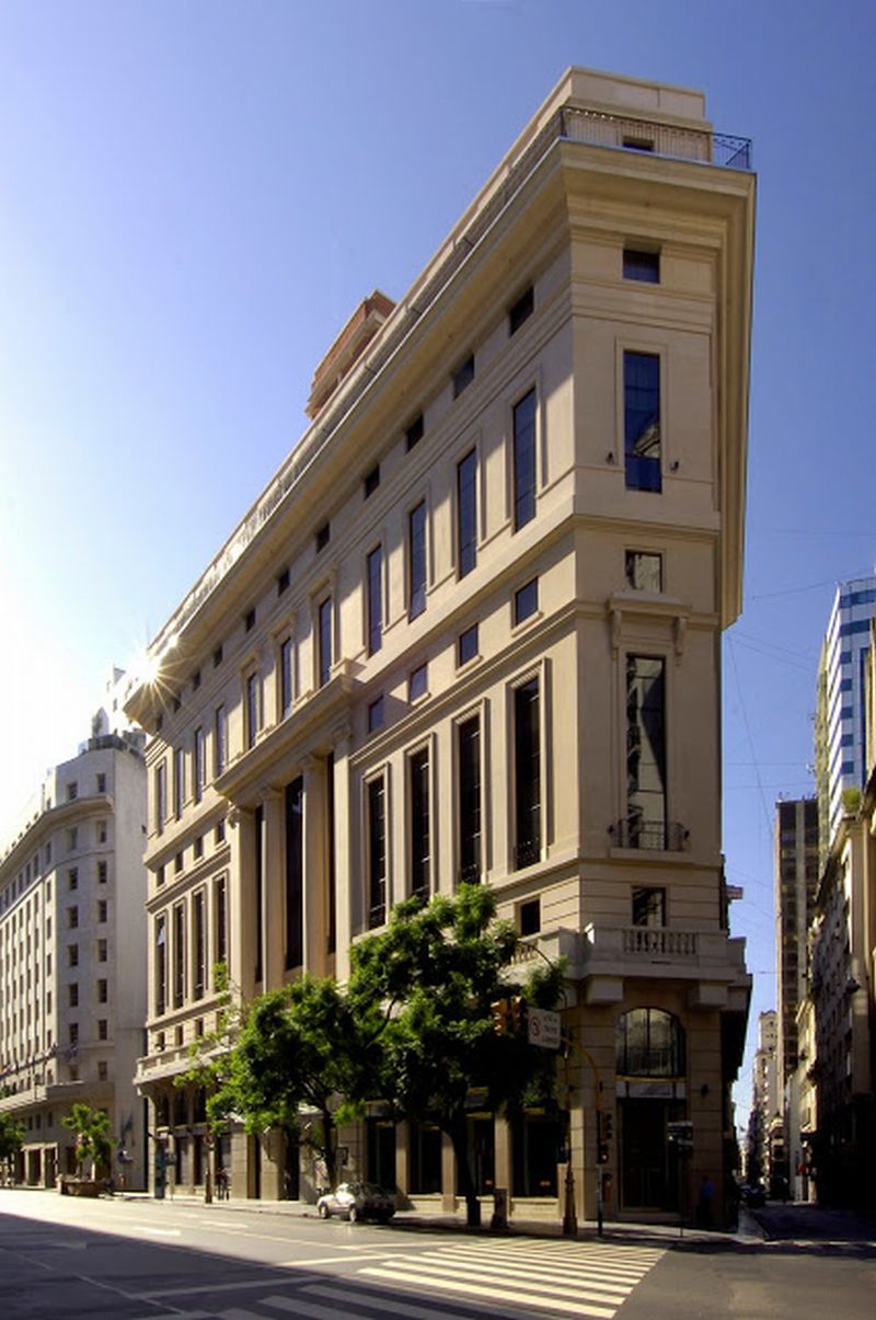 hotel-img