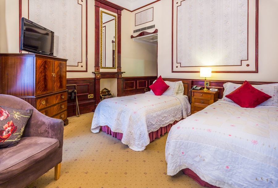 room photo