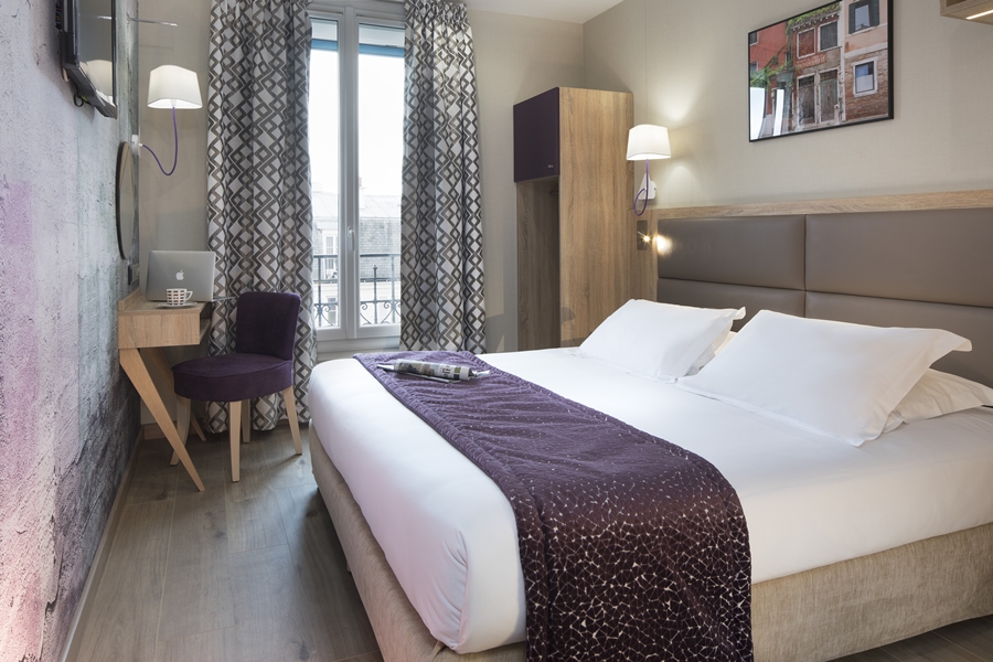 HOTEL DAUMESNIL-VINCENNES