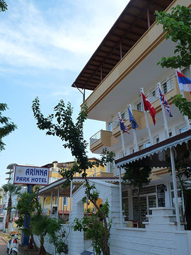 Arinna Park Hotel