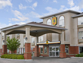 SUPER 8 HIGH RIVER AB