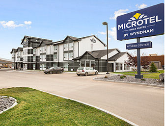 MICROTEL INN  AND  SUITES BY WYNDHAM BLACKFALDS/RE