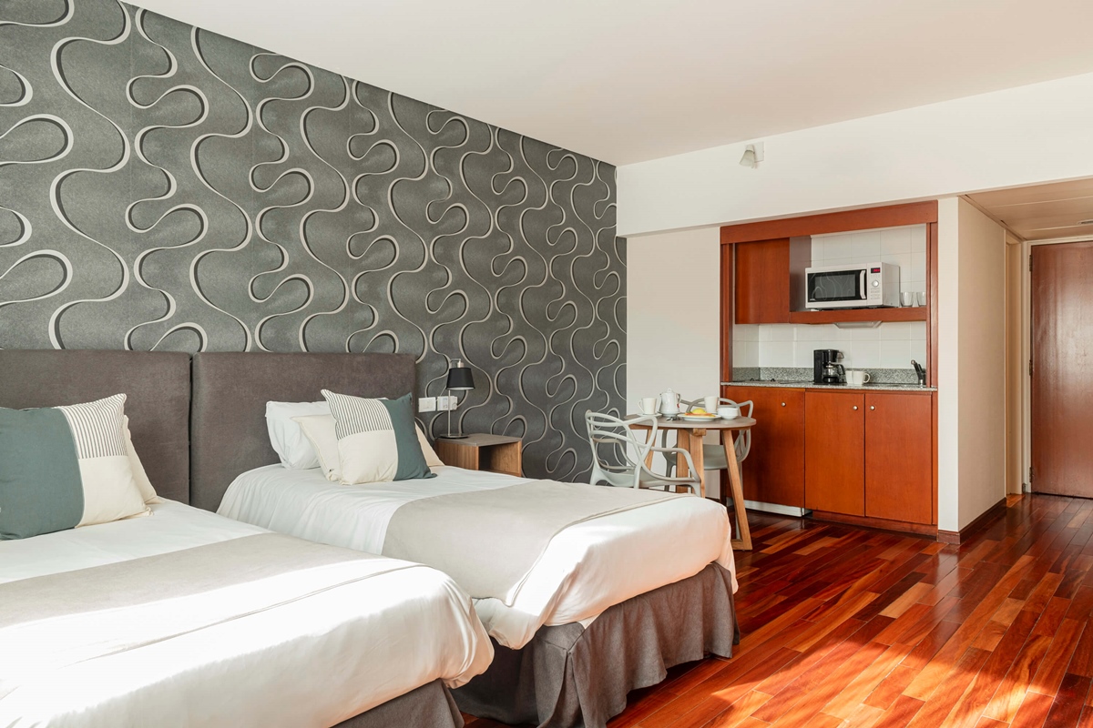 ARGENTA TOWER HOTEL AND SUITES