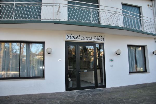 SANS SOUCI
