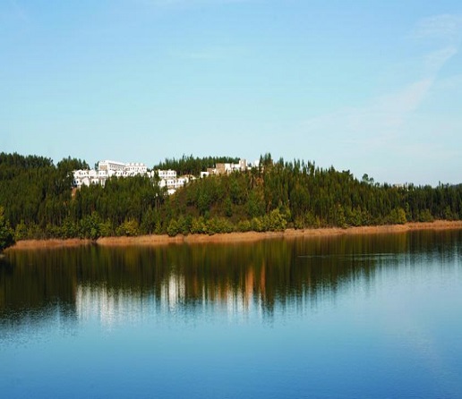 MONTEBELO AGUIEIRA LAKE