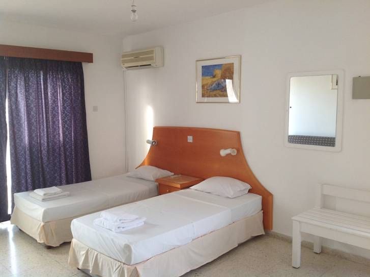 FLOREA HOTEL APARTMENTS