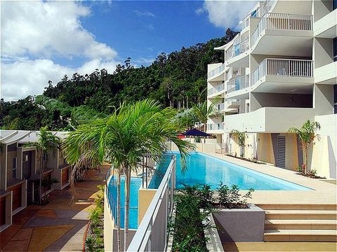 GRAND MERCURE AZURE SEA WHITSUNDAYS