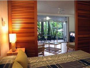PORT DOUGLAS PALM VILLAS