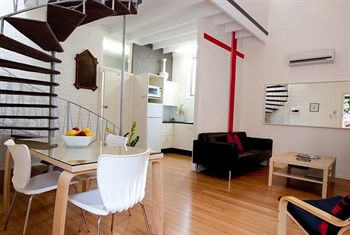 SEAWALL APARTMENTS