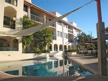 SHINGLEY BEACH RESORT