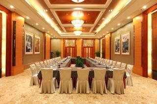EMPARK GRAND