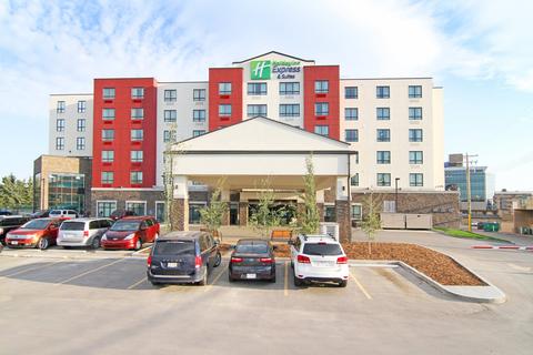 HOLIDAY INN EXPRESS & SUITES CALGARY NW - UNIVERSI