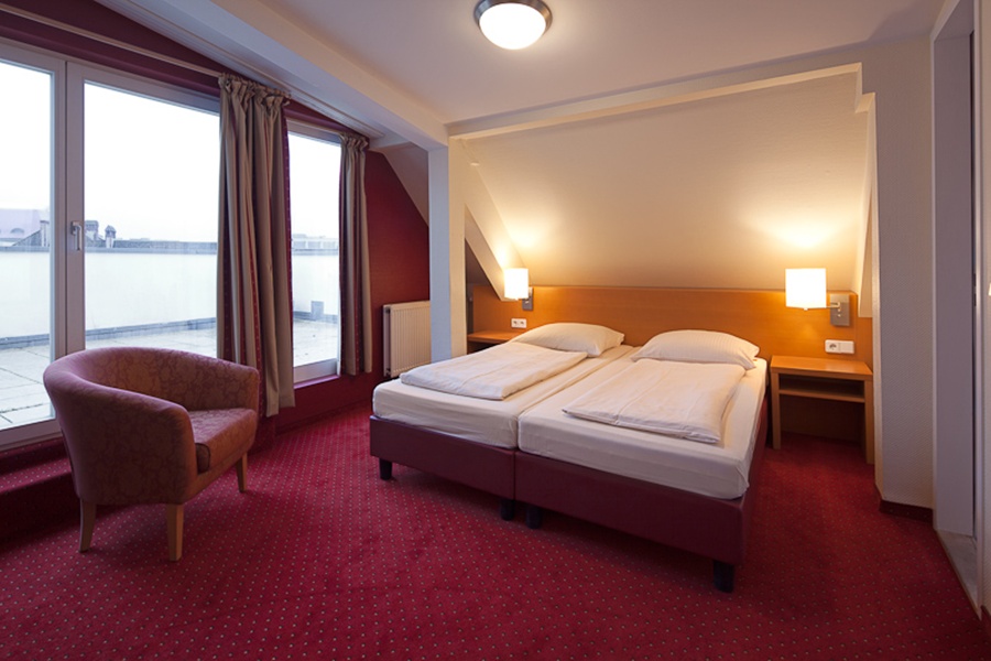 room photo