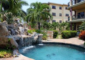 CLARION SUITES ROATAN AT PINEAPPLE VILLAS