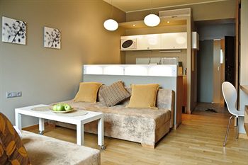 LA GIOIA MODERN DESIGNED STUDIOS