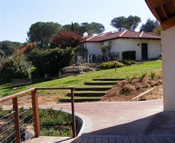SHORESH GREEN HILLS COUNTRY VILLAGE