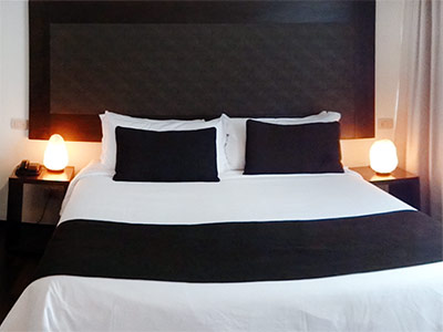 hotel-img