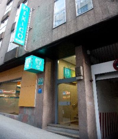 HOSTAL MEXICO - Hotel cerca del Catedral de Santiago