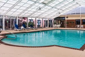 Hotel QUALITY SUITES LAKE WRIGHT NORFOLK AIRPORT