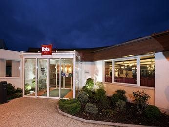 IBIS CHARTRES OUEST LUCE