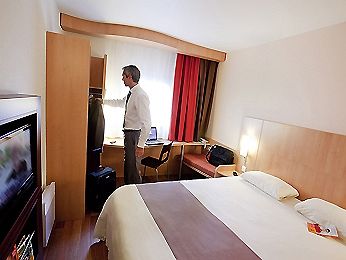 IBIS PARIS GARE DU NORD LA FAYETTE 10ÈME
