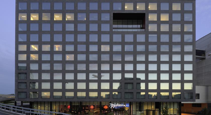 RADISSON BLU HOTEL ZURICH AIRPORT